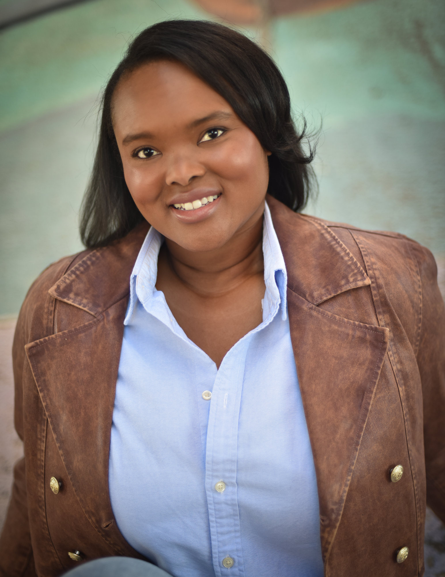Kimberly Trubetskoy — blue button-up and jeans lifestyle — Lifestyle — Denver